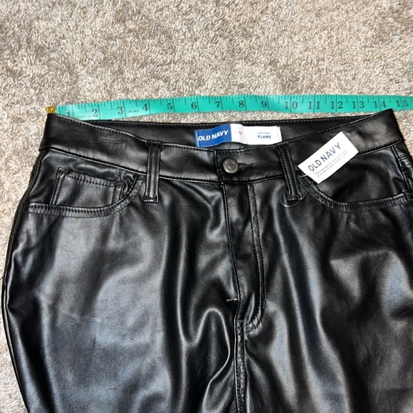 NWT Old Navy High Rise Flare Faux Leather Black Jack Pants Size 18. 2-4 Womens - Picture 7 of 10